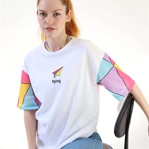 Beyaz Flying Kol Desenli Tshirt