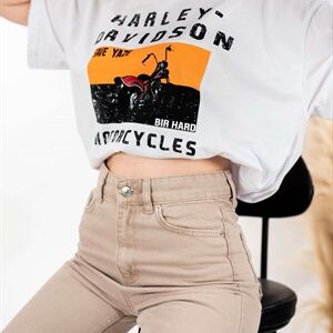 Beyaz Motorcycle Crop Tshirt