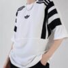 Beyaz Omuz Göğüs Blok Tshirt