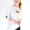 day-beyaz-nakisli-unisex-tshirttshirt2-e-947a